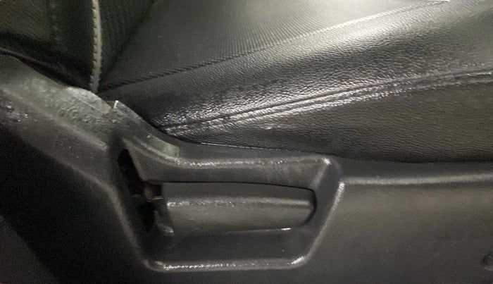 2021 Maruti Alto VXI, Petrol, Manual, 22,928 km, Driver Side Adjustment Panel