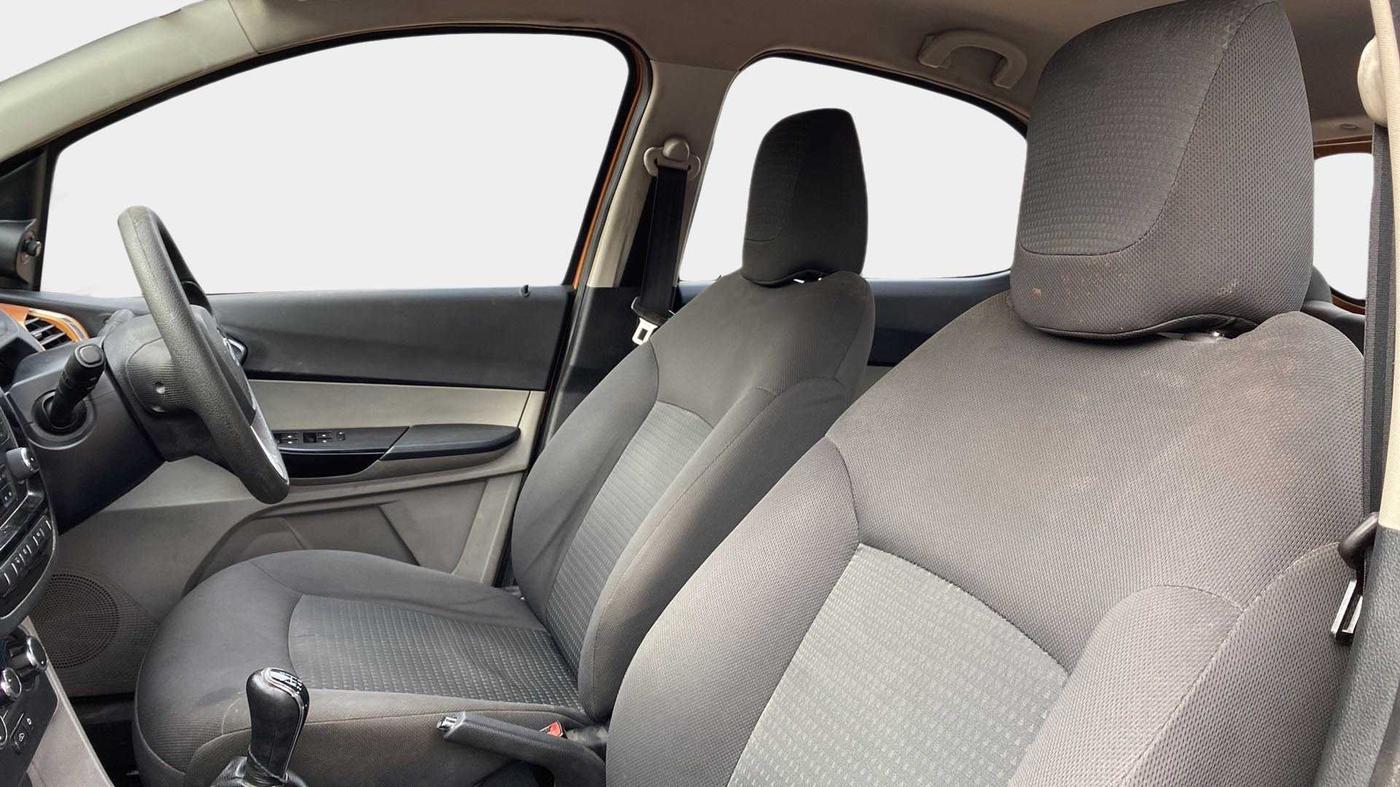 2017 Tata Tiago XZ PETROL, Petrol, Manual, 55,073 km, Right Side Front Door Cabin
