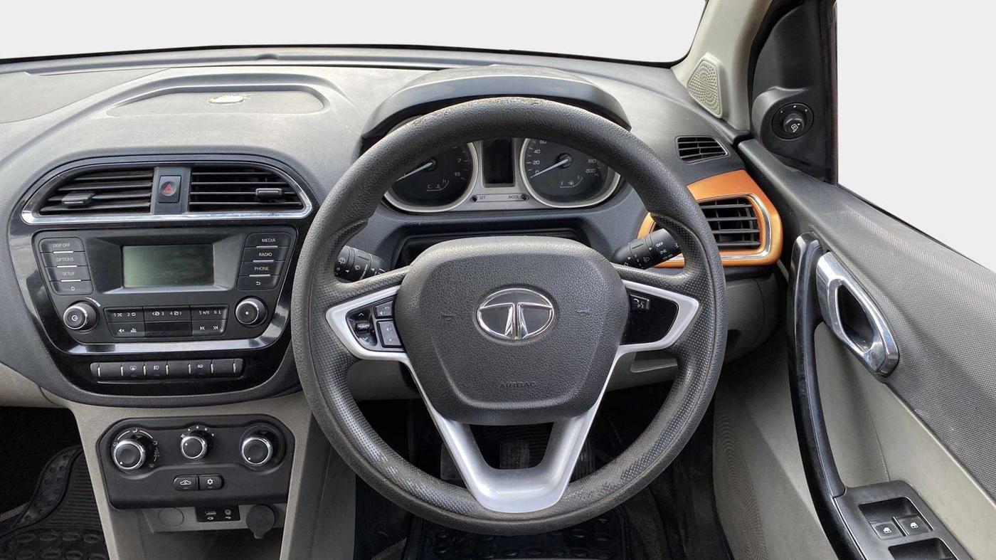 2017 Tata Tiago XZ PETROL, Petrol, Manual, 55,073 km, Steering Wheel Close Up