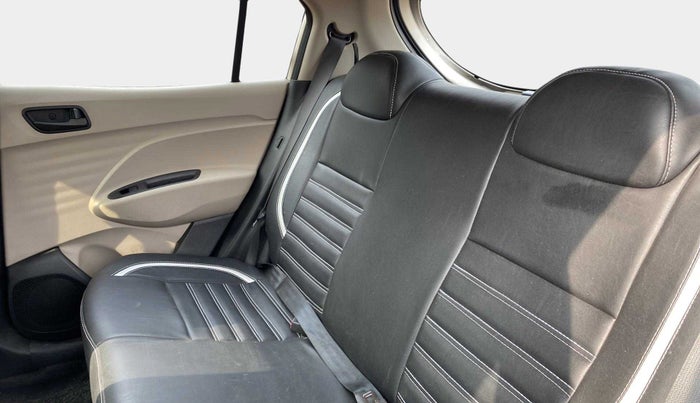 2020 Hyundai NEW SANTRO MAGNA 1.1 CORPORATE EDITION, Petrol, Manual, 17,846 km, Right Side Rear Door Cabin