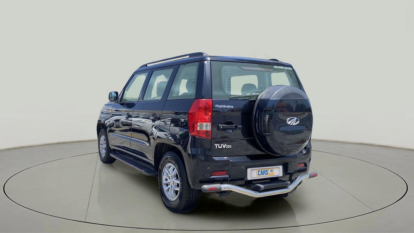 2017 Mahindra TUV300 T8, Diesel, Manual, 52,602 km, Left Back Diagonal