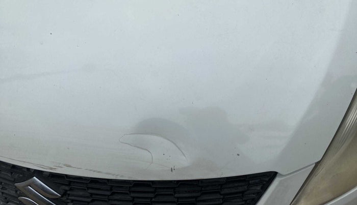 2014 Maruti Swift ZDI, Diesel, Manual, 74,232 km, Bonnet (hood) - Slightly dented