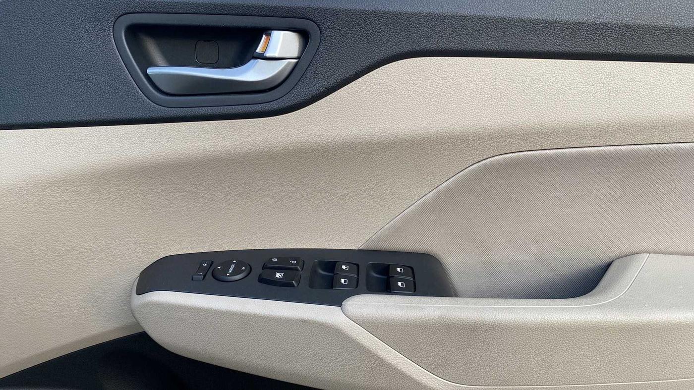 2021 Hyundai Verna S PLUS 1.5 VTVT, Petrol, Manual, 2,630 km, Driver Side Door Panels Control