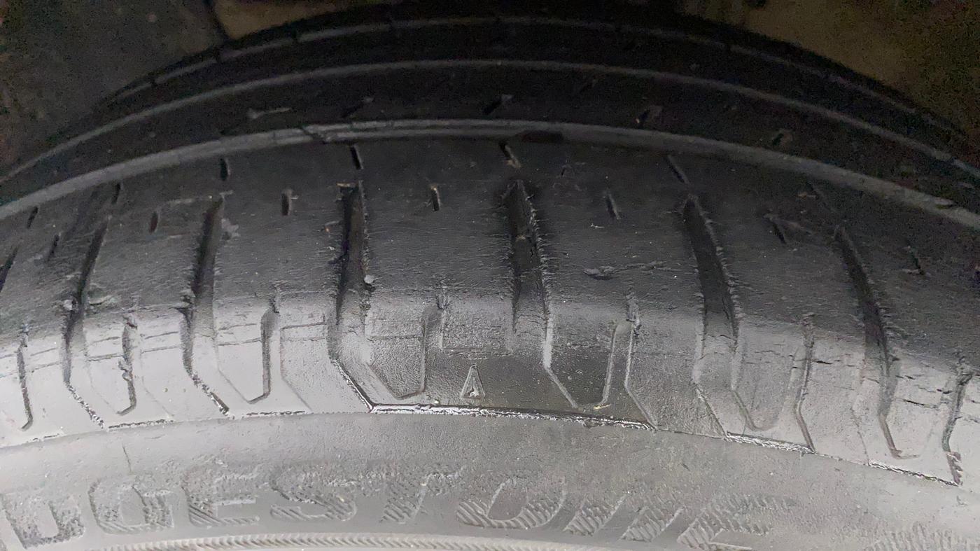 2015 Hyundai Elite i20 ASTA 1.2, Petrol, Manual, 98,911 km, Left Front Tyre Tread