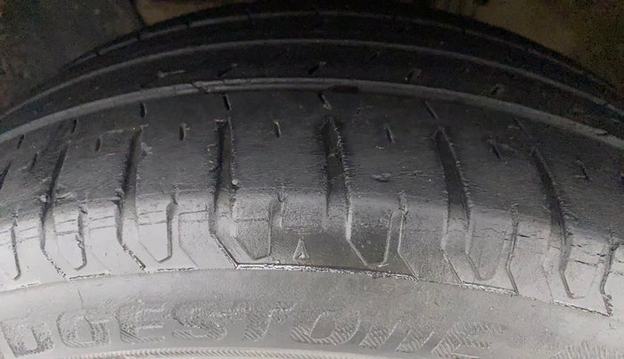 2015 Hyundai Elite i20 ASTA 1.2, Petrol, Manual, 98,911 km, Left Front Tyre Tread