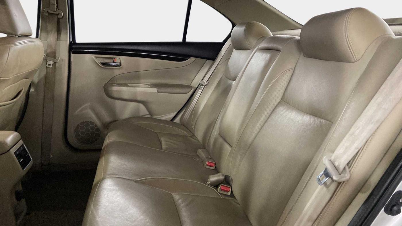 2016 Maruti Ciaz ZXI+ AT, Petrol, Automatic, 37,999 km, Right Side Rear Door Cabin