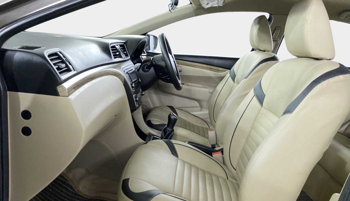 2019 Maruti Ciaz DELTA 1.5 SHVS MT PETROL, Petrol, Manual, 26,006 km, Right Side Front Door Cabin