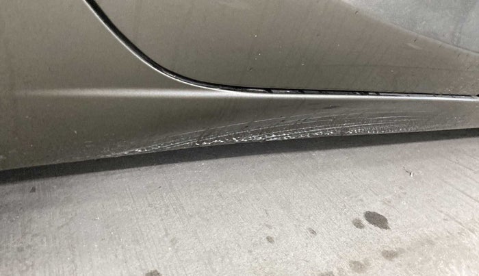 2019 Maruti Ciaz DELTA 1.5 SHVS MT PETROL, Petrol, Manual, 26,006 km, Right running board - Slightly dented