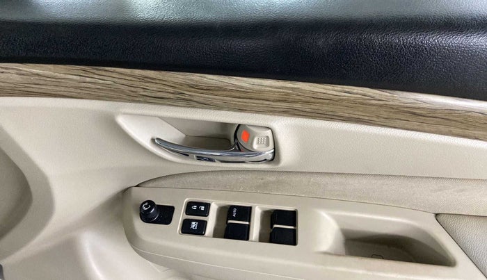 2019 Maruti Ciaz DELTA 1.5 SHVS MT PETROL, Petrol, Manual, 26,006 km, Driver Side Door Panels Control