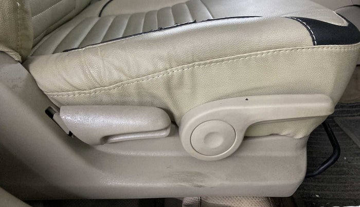 2019 Maruti Ciaz DELTA 1.5 SHVS MT PETROL, Petrol, Manual, 26,006 km, Driver Side Adjustment Panel