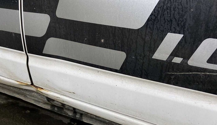 2017 Renault Kwid RXL 1.0, Petrol, Manual, 23,871 km, Left running board - Slight discoloration