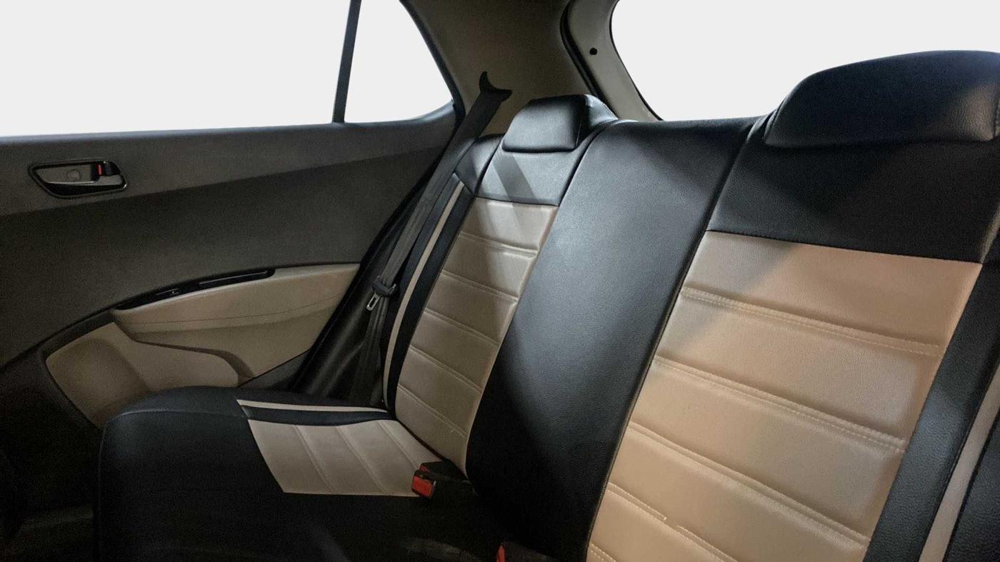 2019 Hyundai Grand i10 MAGNA 1.2 KAPPA VTVT, Petrol, Manual, 42,474 km, Right Side Rear Door Cabin