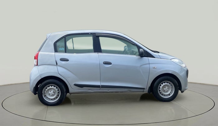 2019 Hyundai NEW SANTRO ERA, CNG, Manual, 72,066 km, Right Side View