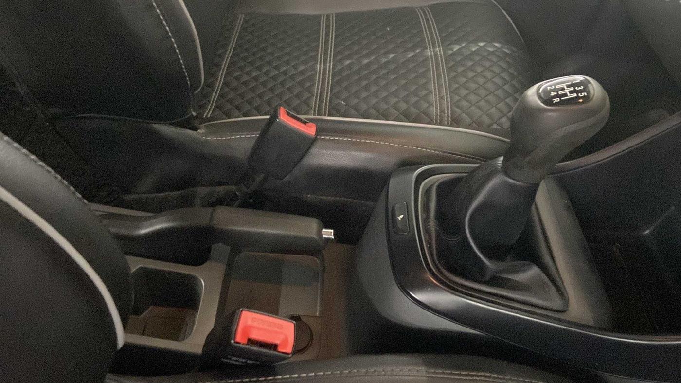 2020 Tata ALTROZ XE PETROL, Petrol, Manual, 27,314 km, Gear Lever
