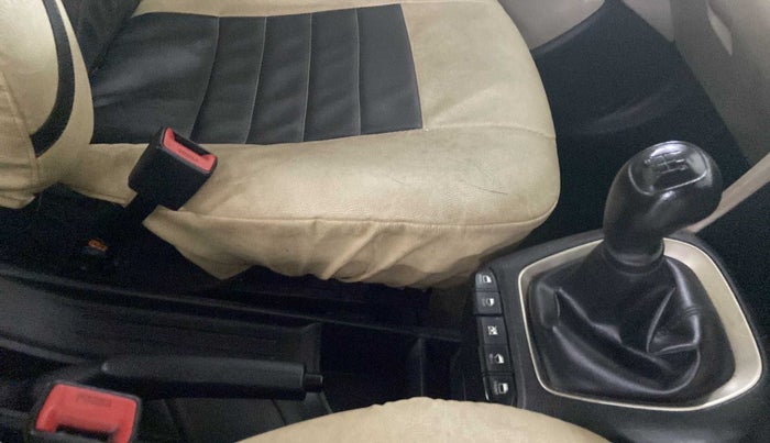 2019 Hyundai NEW SANTRO SPORTZ MT, Petrol, Manual, 25,272 km, Gear Lever