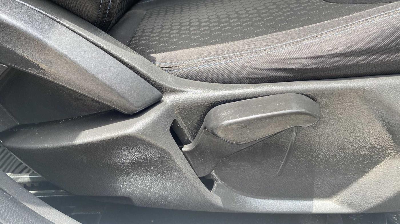 2019 Ford New Figo TITANIUM BLU 1.5 DIESEL, Diesel, Manual, 45,715 km, Driver Side Adjustment Panel