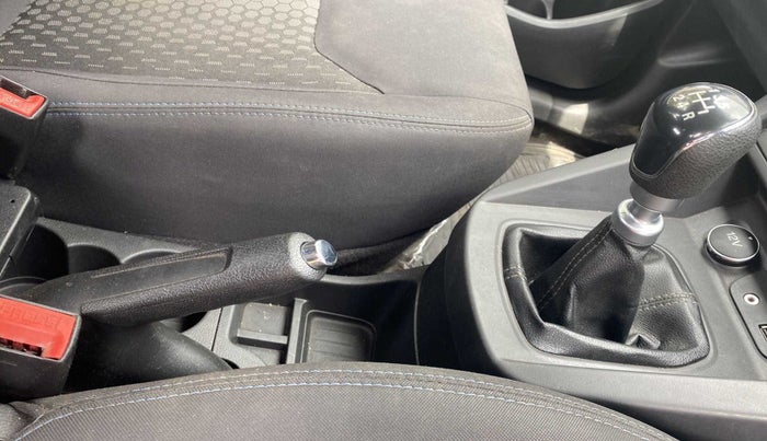 2019 Ford New Figo TITANIUM BLU 1.5 DIESEL, Diesel, Manual, 45,715 km, Gear Lever