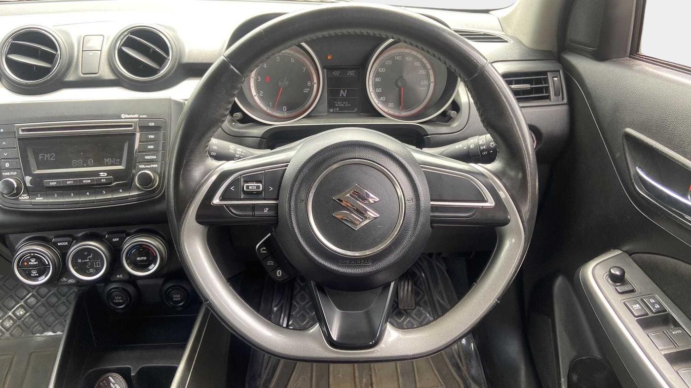 2018 Maruti Swift ZXI AMT, Petrol, Automatic, 72,600 km, Steering Wheel Close Up