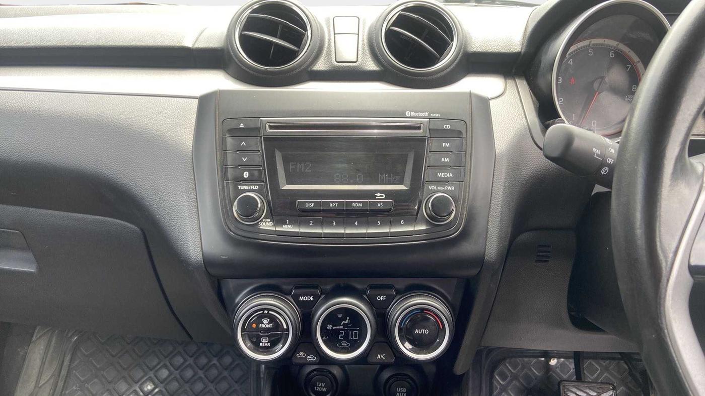 2018 Maruti Swift ZXI AMT, Petrol, Automatic, 72,600 km, Air Conditioner