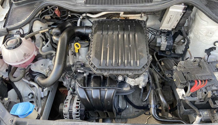 2019 Volkswagen Polo COMFORTLINE 1.0L MPI, Petrol, Manual, 9,593 km, Open Bonet