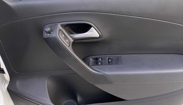 2019 Volkswagen Polo COMFORTLINE 1.0L MPI, Petrol, Manual, 9,593 km, Driver Side Door Panels Control