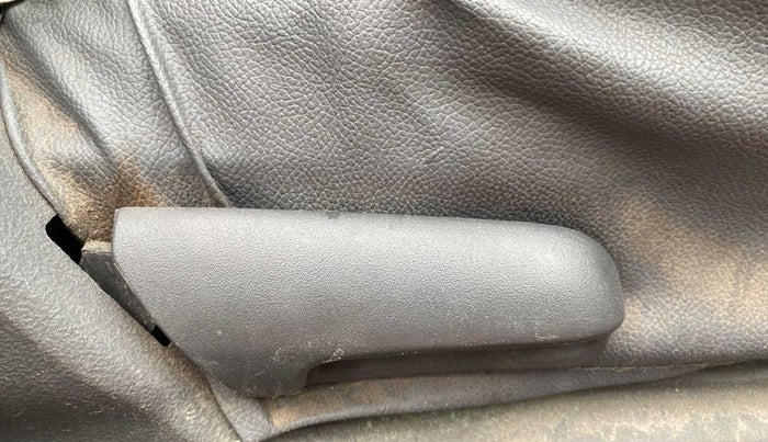 2013 Maruti A Star LXI, Petrol, Manual, 39,444 km, Driver Side Adjustment Panel