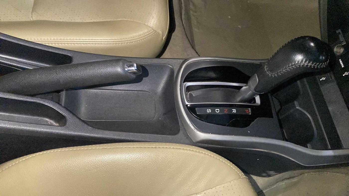 2017 Honda City 1.5L I-VTEC VX CVT, Petrol, Automatic, 36,964 km, Gear Lever