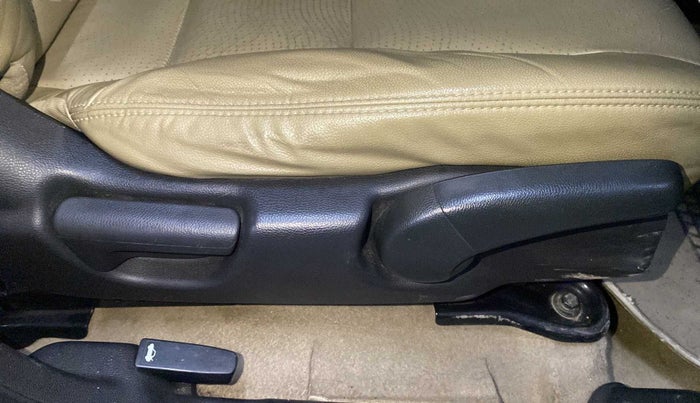 2017 Honda City 1.5L I-VTEC VX CVT, Petrol, Automatic, 36,964 km, Driver Side Adjustment Panel