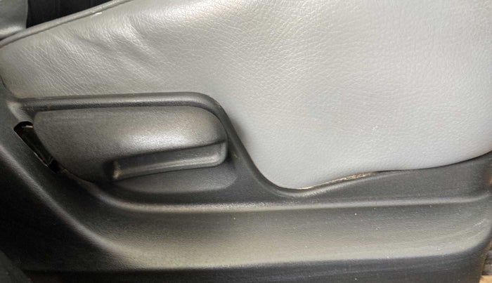 2016 Maruti Swift VDI ABS, Diesel, Manual, 47,383 km, Driver Side Adjustment Panel