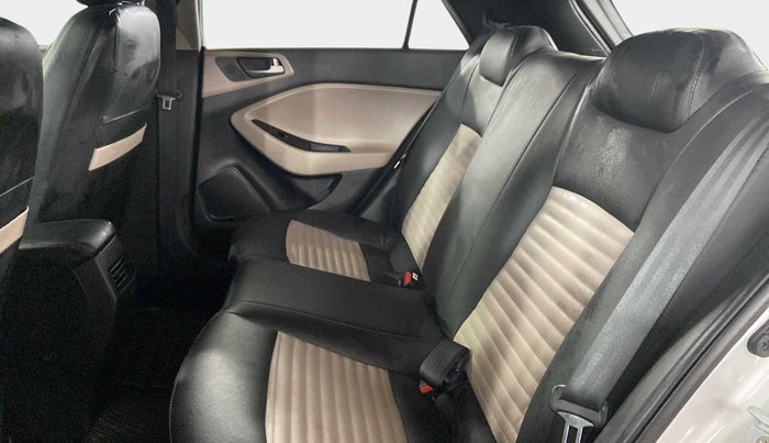 2016 Hyundai Elite i20 SPORTZ 1.2, Petrol, Manual, 24,235 km, Right Side Rear Door Cabin