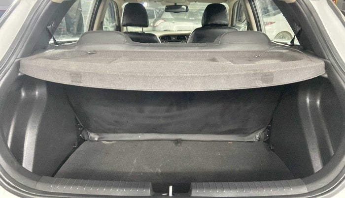 2016 Hyundai Elite i20 SPORTZ 1.2, Petrol, Manual, 24,235 km, Boot Inside