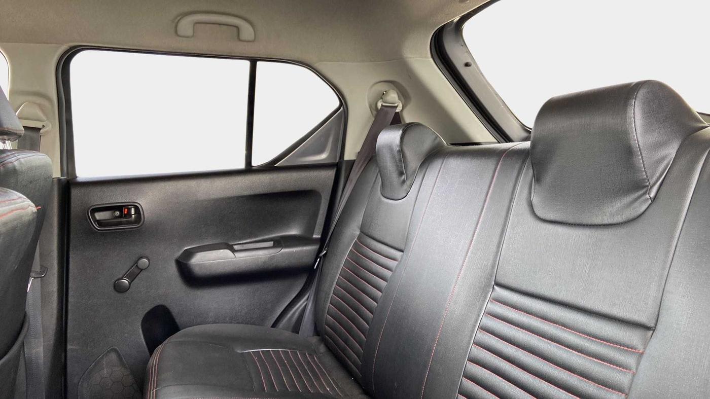 2017 Maruti IGNIS SIGMA 1.2, Petrol, Manual, 62,199 km, Right Side Rear Door Cabin