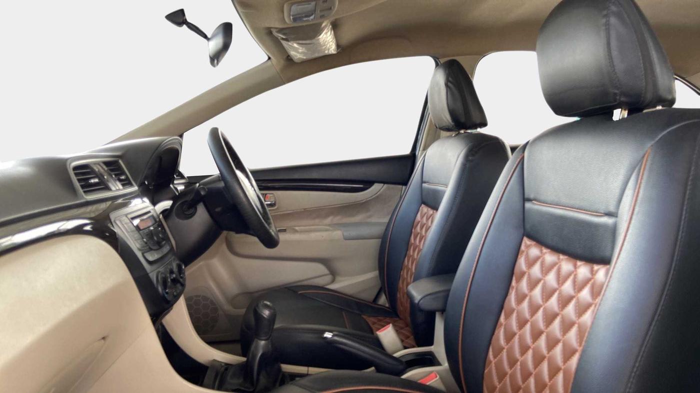 2018 Maruti Ciaz SIGMA 1.4 MT PETROL, Petrol, Manual, 40,635 km, Right Side Front Door Cabin