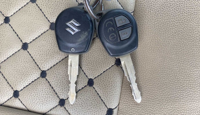 2017 Maruti Dzire VXI, Petrol, Manual, 16,340 km, Key Close Up