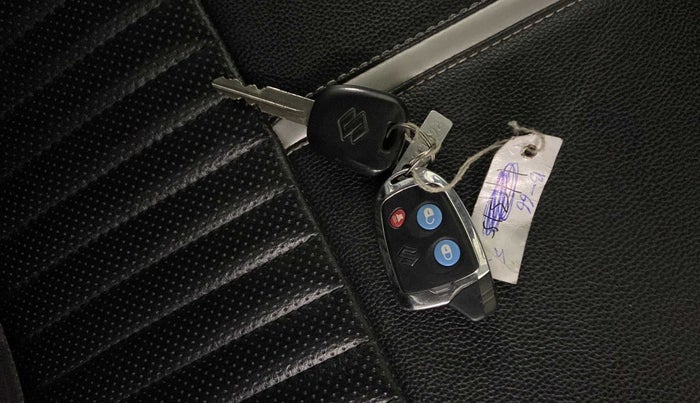 2018 Maruti Alto K10 VXI, CNG, Manual, 13,768 km, Key Close Up
