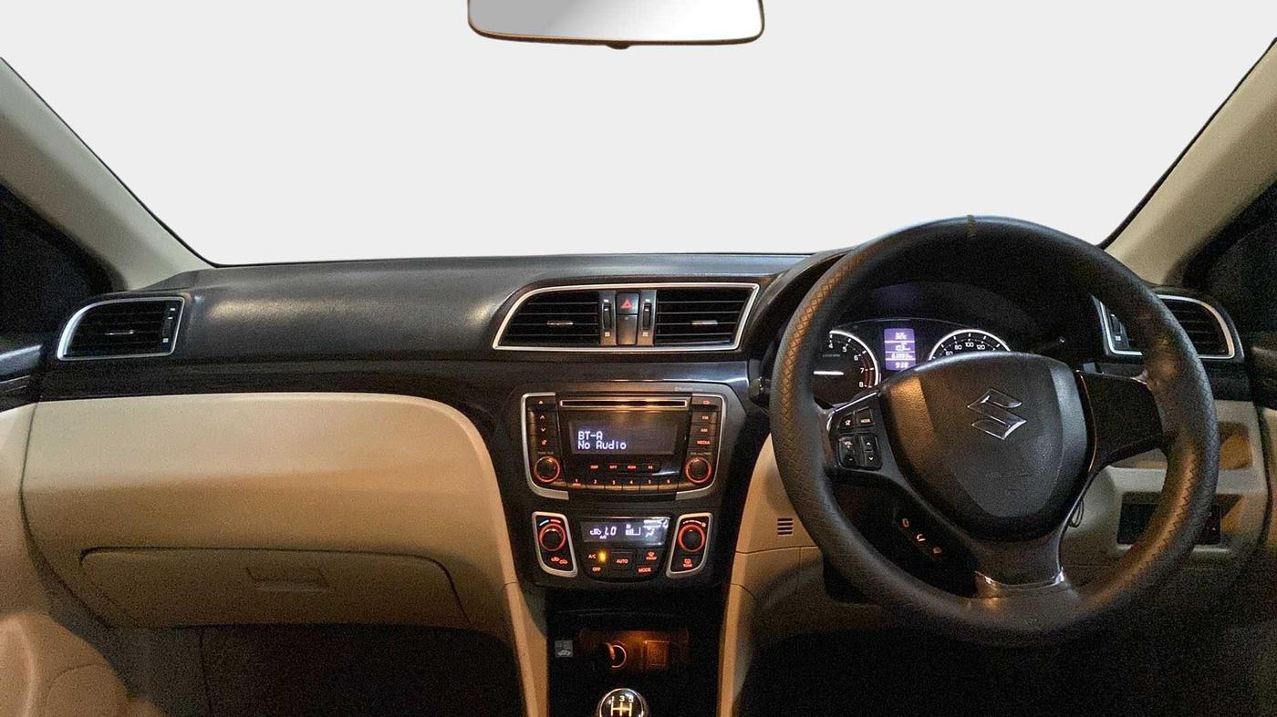 2017 Maruti Ciaz VXI+, Petrol, Manual, 63,866 km, Dashboard