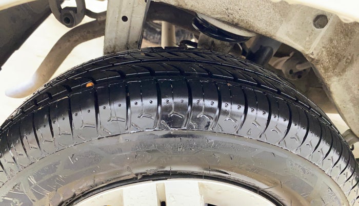 2017 Maruti Alto 800 LXI, Petrol, Manual, 31,971 km, Right Rear Tyre Tread