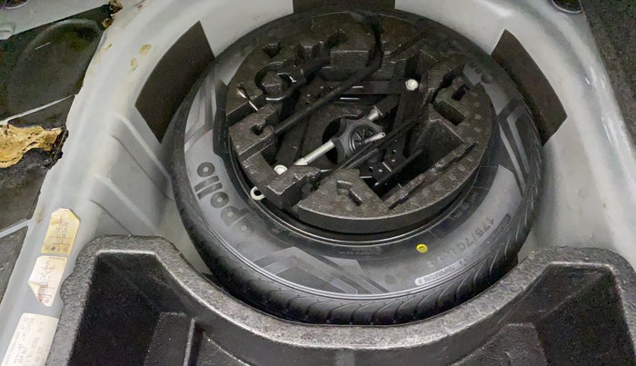 2017 Volkswagen Vento HIGHLINE 1.5 AT, Diesel, Automatic, 86,403 km, Spare Tyre