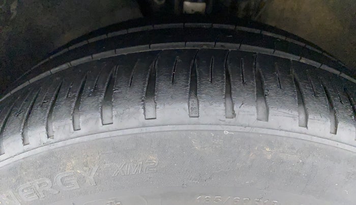 2017 Volkswagen Vento HIGHLINE 1.5 AT, Diesel, Automatic, 86,403 km, Left Front Tyre Tread