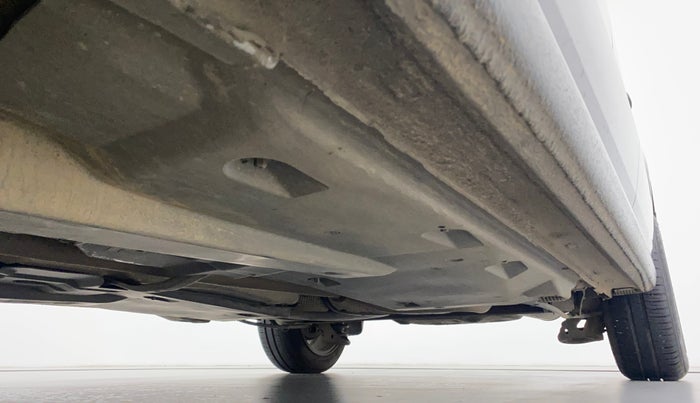 2017 Volkswagen Vento HIGHLINE 1.5 AT, Diesel, Automatic, 86,403 km, Right Side Underbody