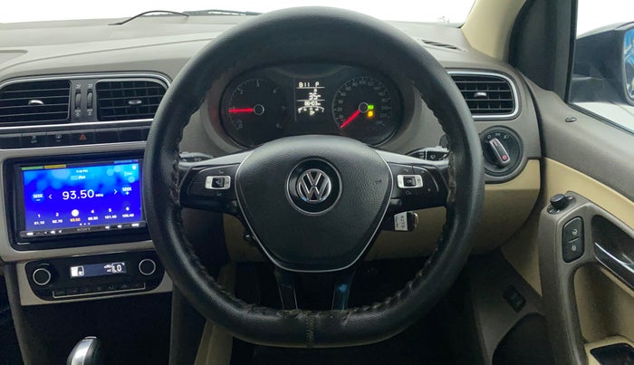 2017 Volkswagen Vento HIGHLINE 1.5 AT, Diesel, Automatic, 86,403 km, Steering Wheel Close Up