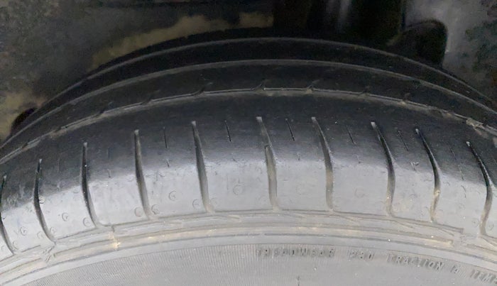 2018 Maruti Dzire VDI AMT, Diesel, Automatic, 93,856 km, Left Rear Tyre Tread