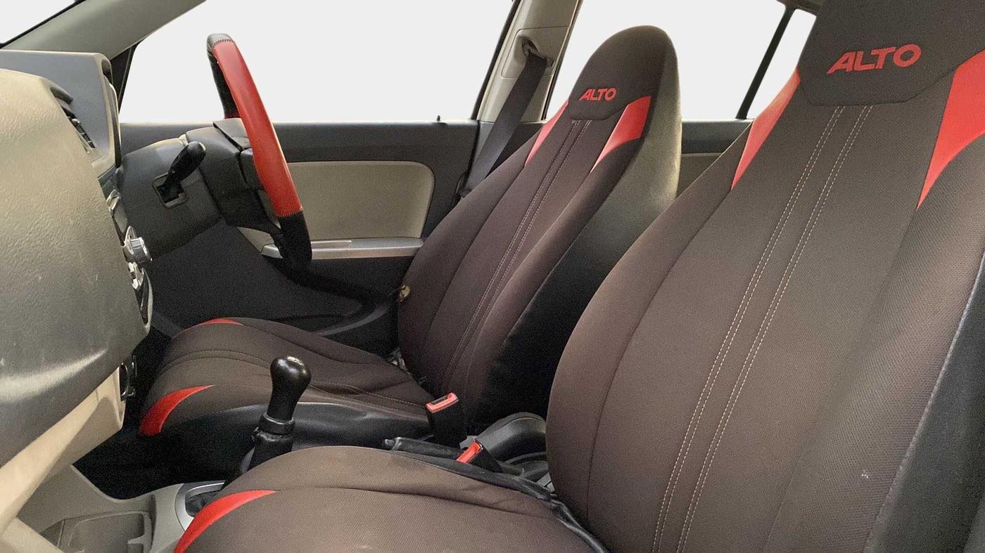 2015 Maruti Alto K10 VXI, Petrol, Manual, 68,192 km, Right Side Front Door Cabin