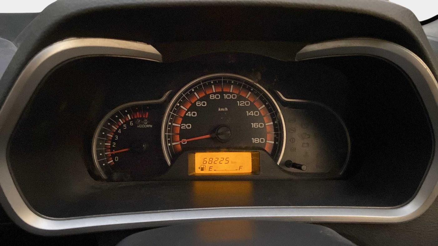 2015 Maruti Alto K10 VXI, Petrol, Manual, 68,192 km, Odometer Image