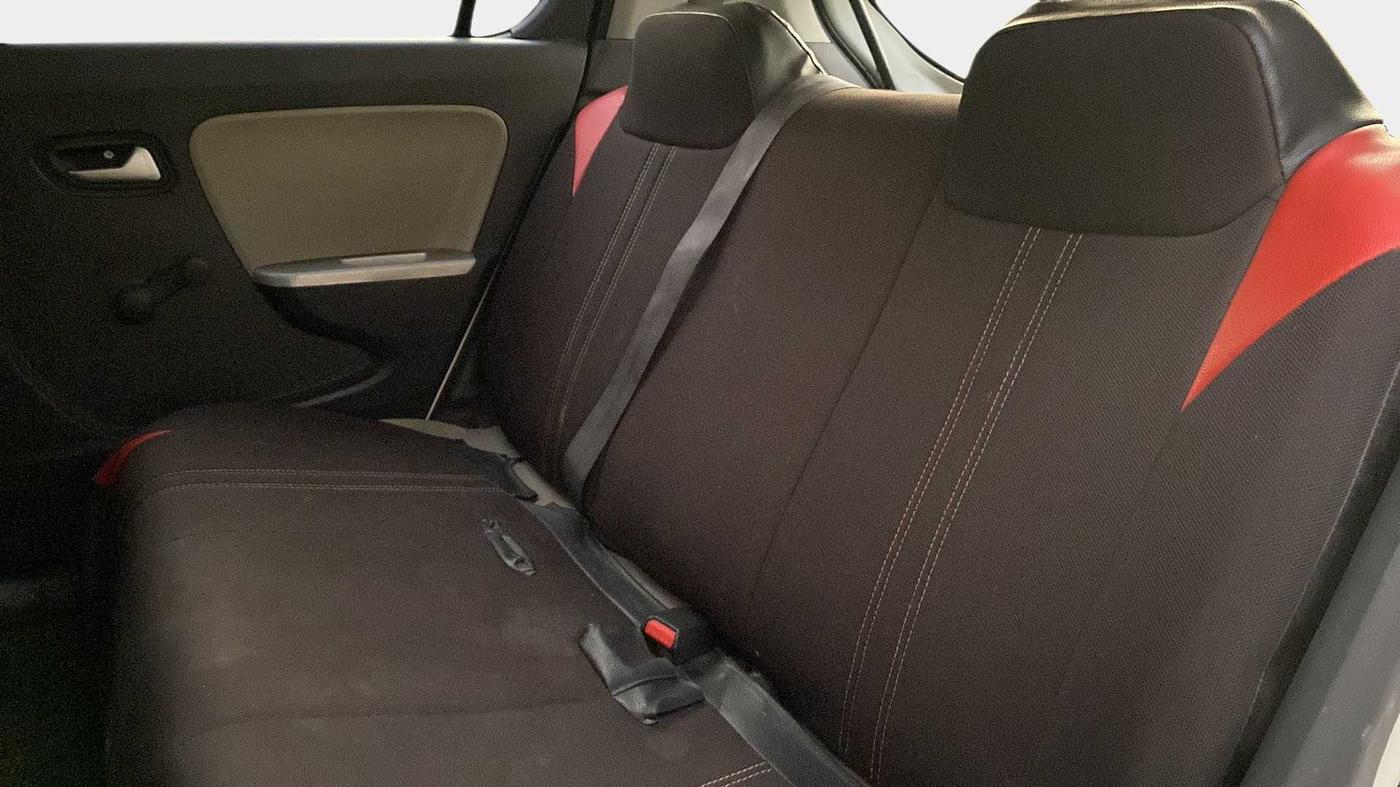 2015 Maruti Alto K10 VXI, Petrol, Manual, 68,192 km, Right Side Rear Door Cabin