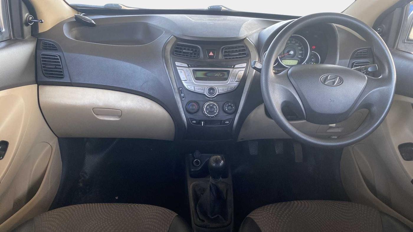 2014 Hyundai Eon MAGNA +, Petrol, Manual, 1,15,292 km, Air Conditioner