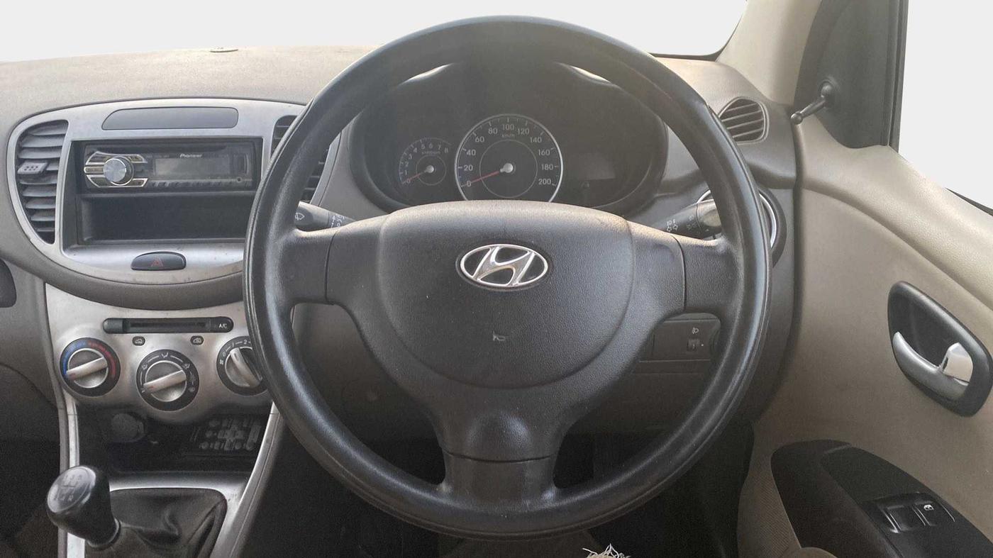 2013 Hyundai i10 ERA 1.1, Petrol, Manual, 72,719 km, Steering Wheel Close Up