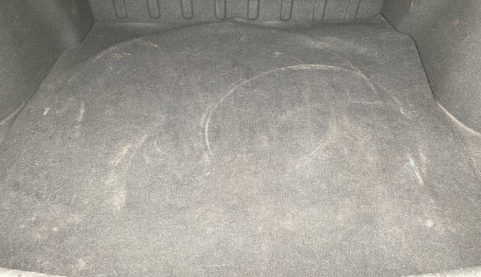 2017 Hyundai Verna 1.6 VTVT SX, Petrol, Manual, 37,789 km, Boot Inside