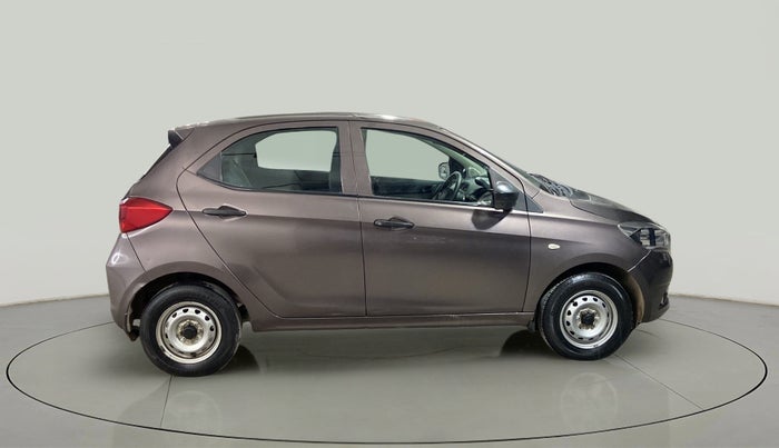 2017 Tata Tiago XE PETROL, Petrol, Manual, 62,562 km, Right Side View