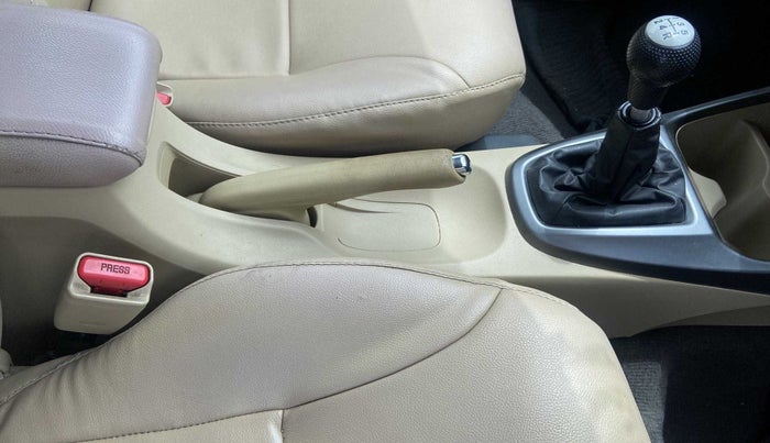 2013 Honda City 1.5L I-VTEC V MT, Petrol, Manual, 70,832 km, Gear Lever